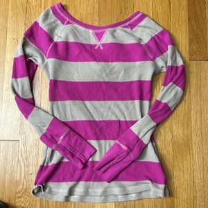 EUC Old Navy long sleeve top size medium